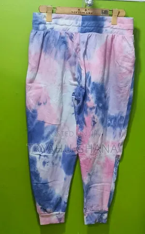 Quality Second-hand Joggers – Stylish, Soft & Affordable Ghana
Nearby