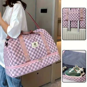 Large Capacity Checkerboard Pattern Duffle Handbag