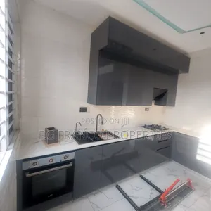 Furnished 3bdrm Apartment in Kg. Franco, Adjiriganor for sale