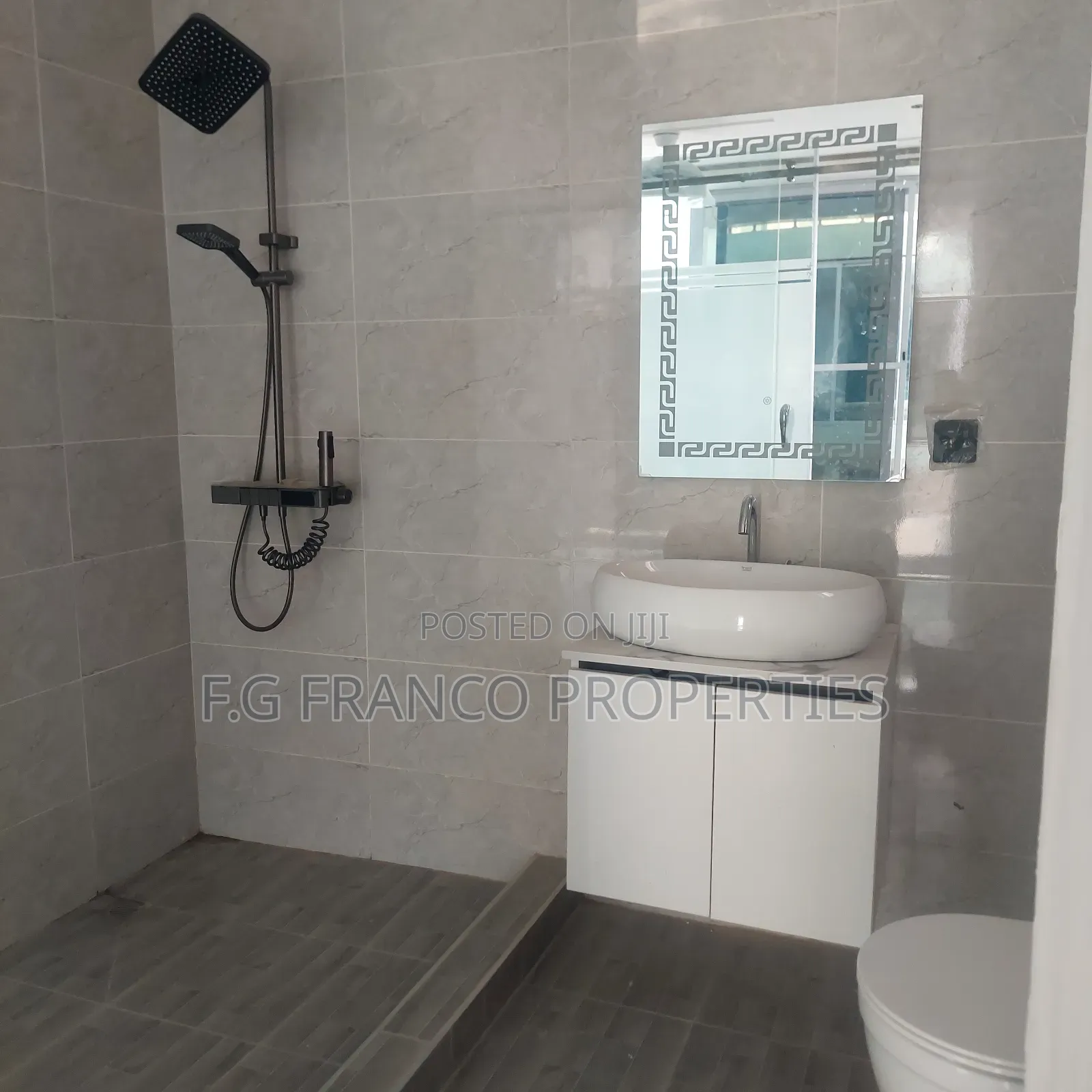 Furnished 3bdrm Apartment in Kg. Franco, Adjiriganor for sale