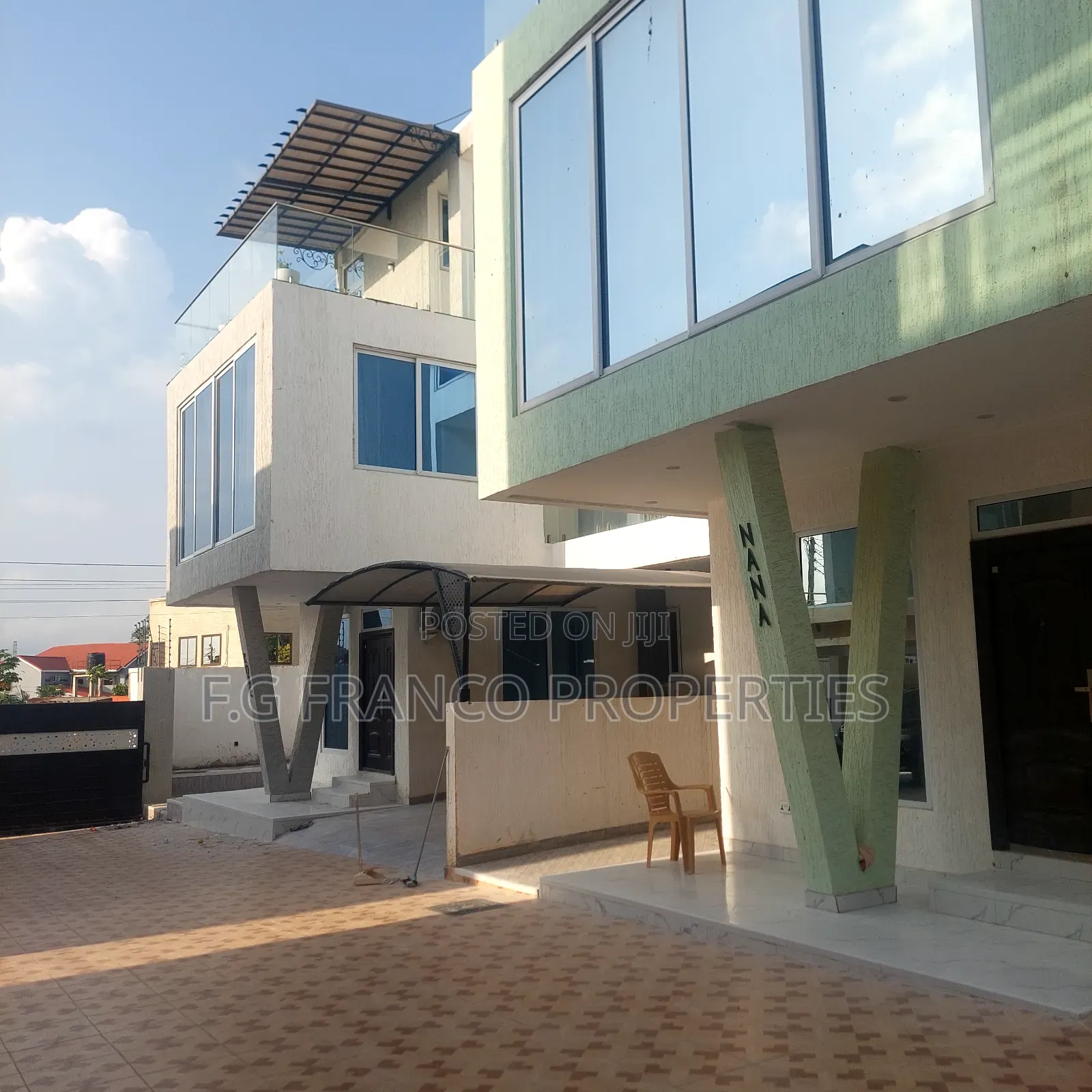 Furnished 3bdrm Apartment in Kg. Franco, Adjiriganor for sale