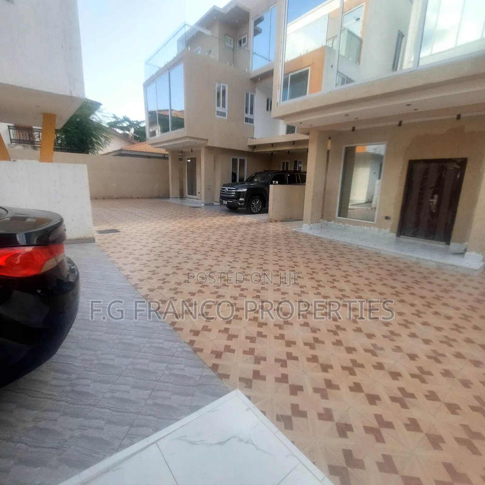Furnished 3bdrm Apartment in Kg. Franco, Adjiriganor for sale