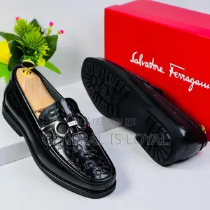 Salvatore Ferragamo Black  Solid Leather Men’S Loafer