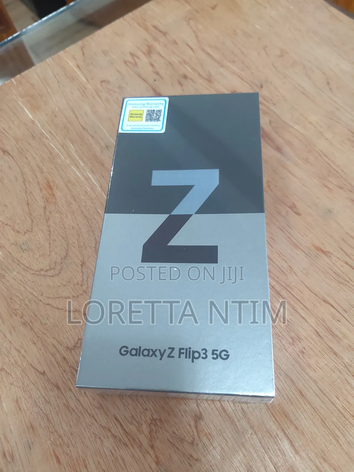 New Samsung Galaxy Z Flip 3 256 GB Gray