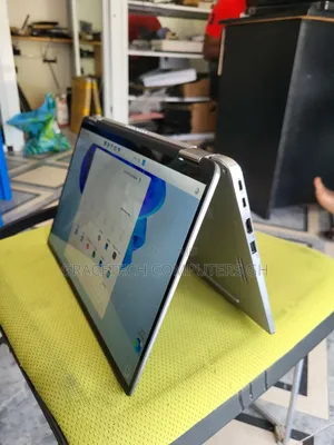 Laptop Dell Latitude 7200 2-in-1 8GB Intel Core I5 SSD 256GB