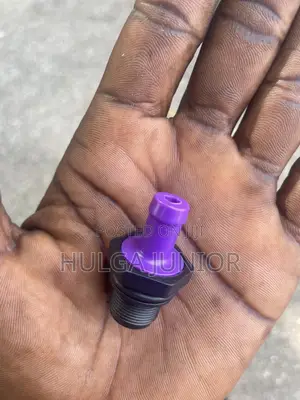 PCV Valve for Nissan Rouge, Versa, Altima, Frontier, Infiniti G35