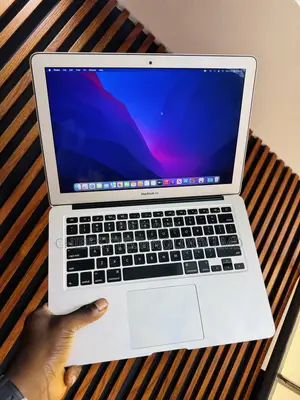 Laptop Apple MacBook Air 2017 8GB Intel Core i5 SSD 128GB