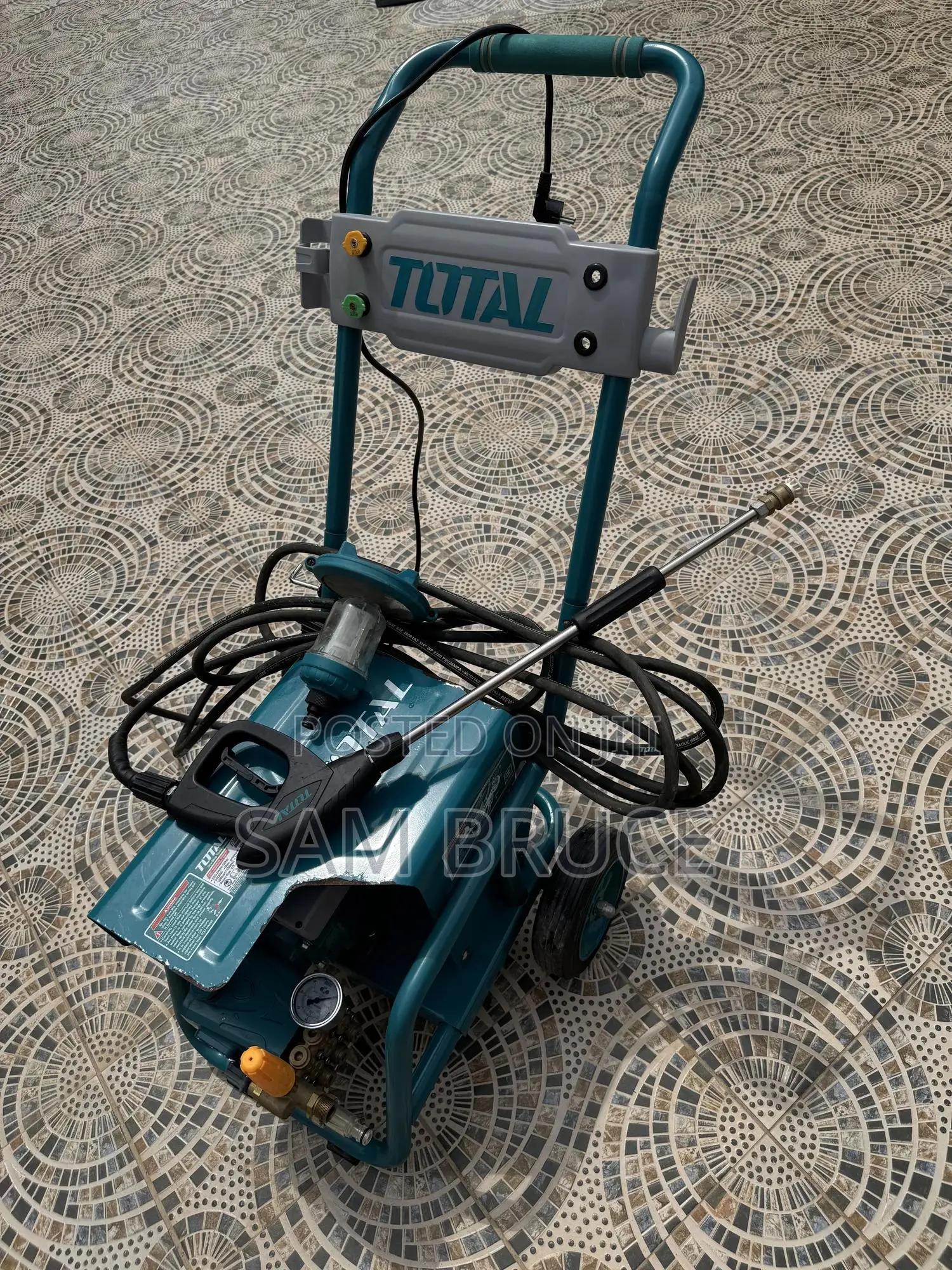 Total Car Wash Machine