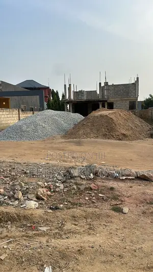 6bdrm House In Airport Residential Area For Sale