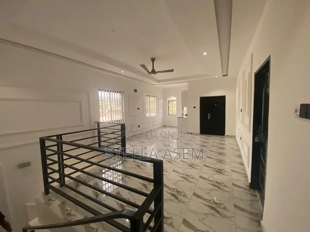 4bdrm Townhouse/Terrace in Kay Real Estate, Pokuase for sale