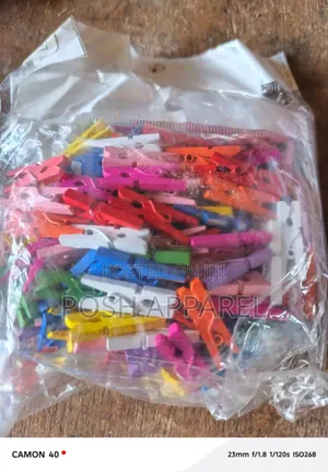 150 Mini Wooden Display Pegs (150 Pieces)