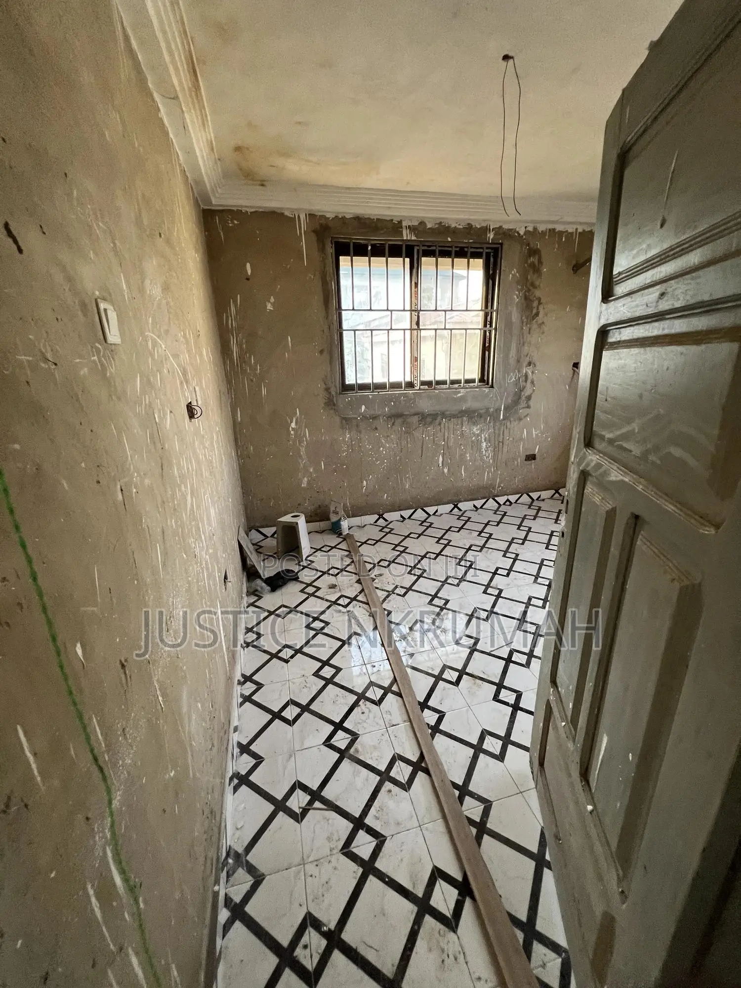 2bdrm Apartment in Mr Justice Estate, West Hills Mall Area for sale