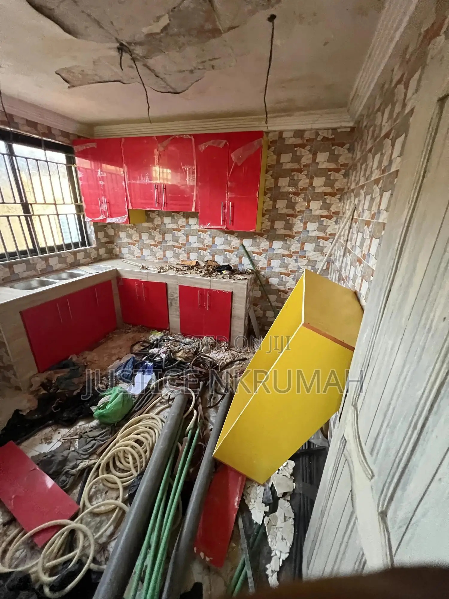 2bdrm Apartment in Mr Justice Estate, West Hills Mall Area for sale