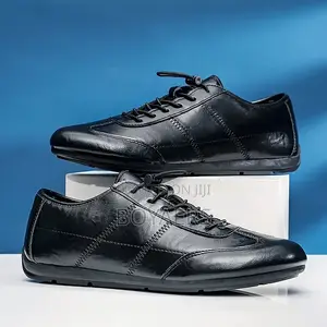 Black Sneaker