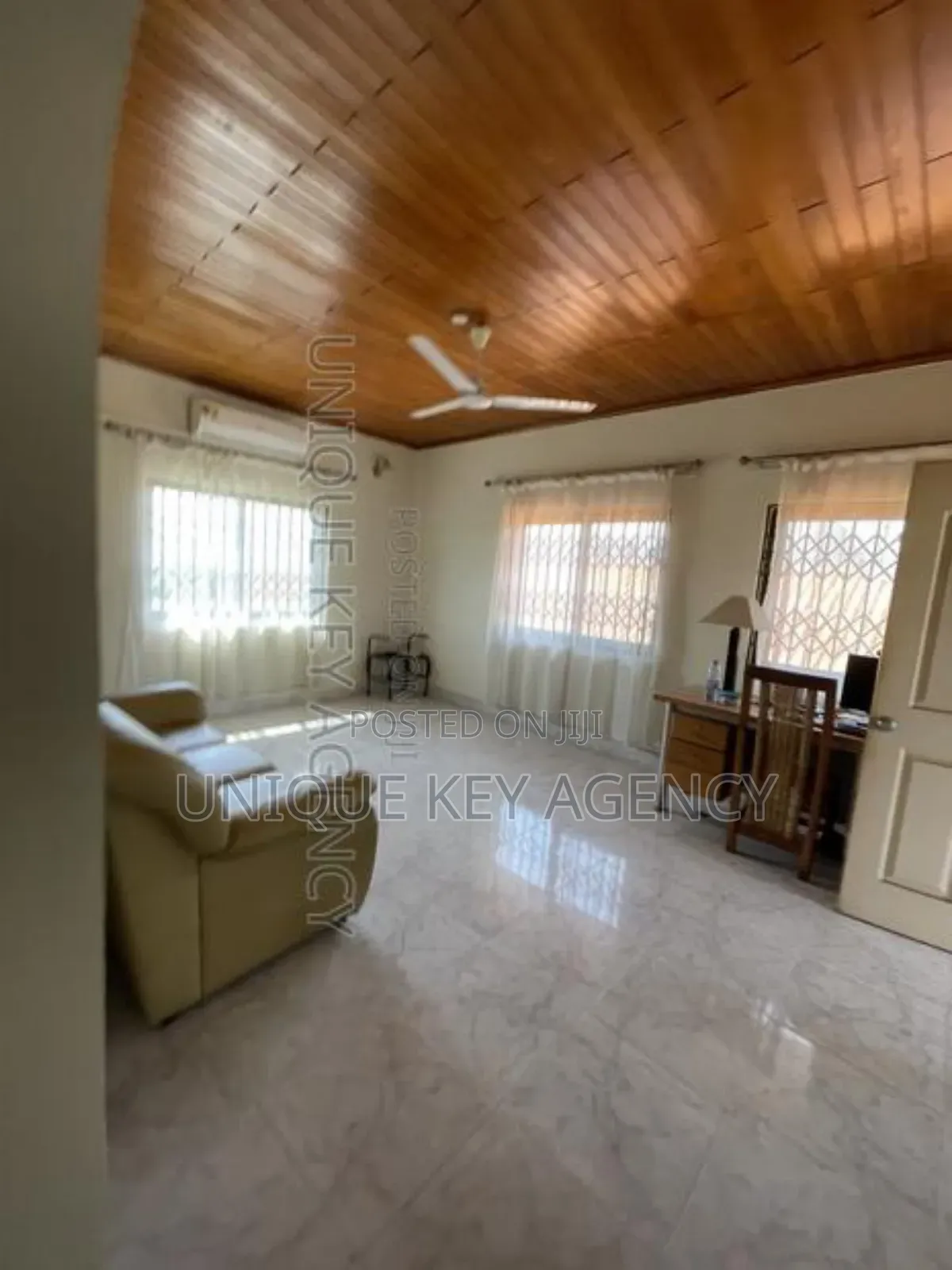 Furnished 4bdrm House in Unique Key Agency, Regimanuel Gray Estates
