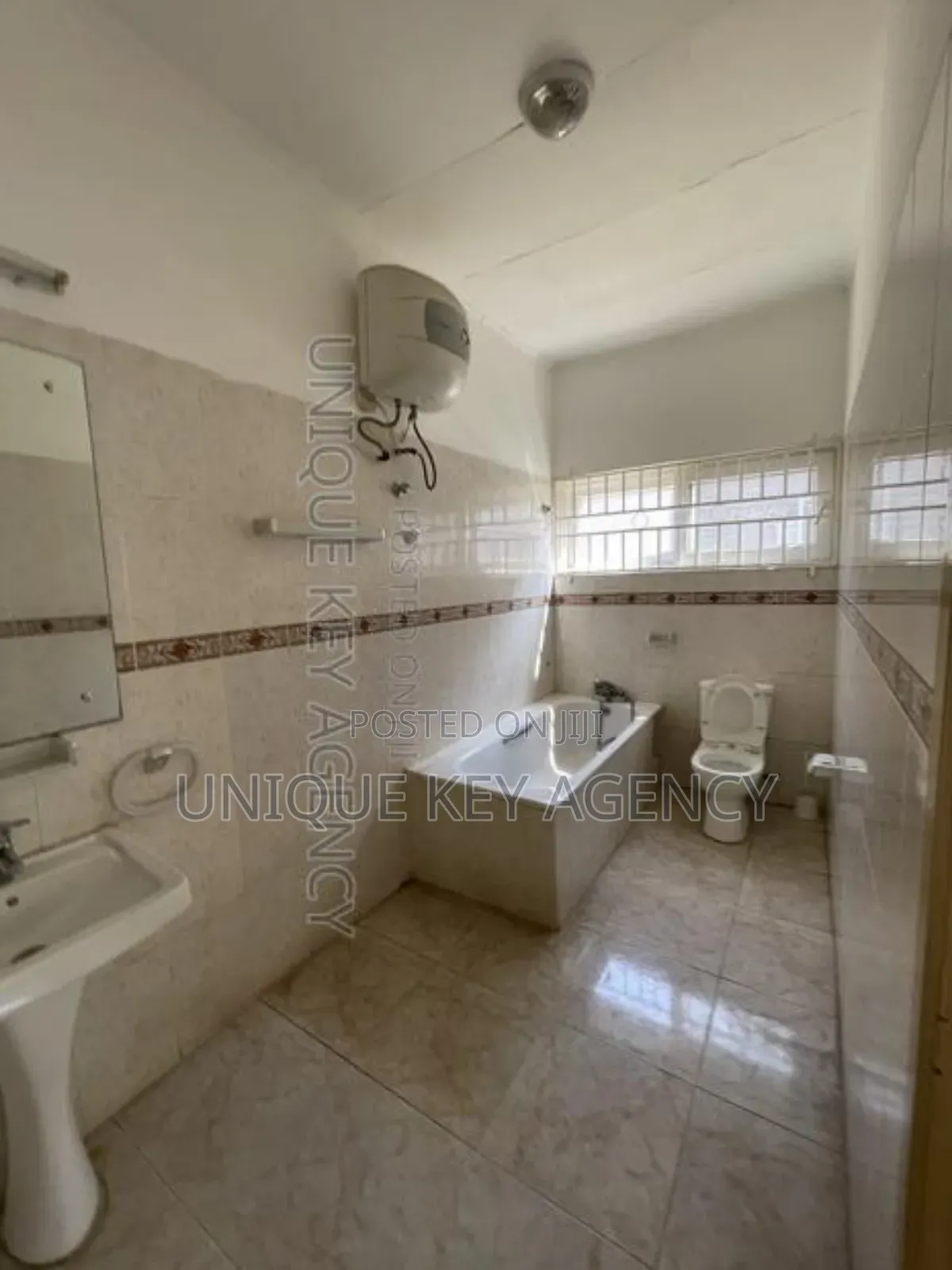 4bdrm House in Unique Key Agency, Regimanuel Gray Estates for rent