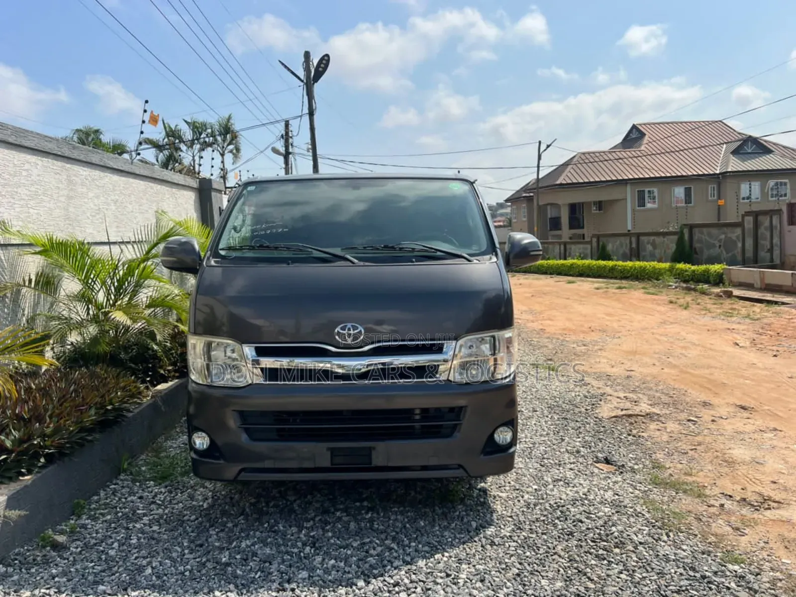 Toyota HiAce 2014 Grey