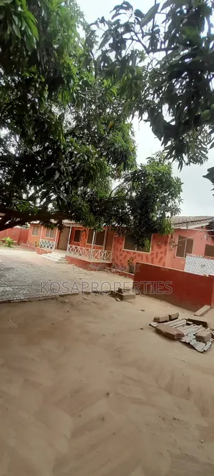 4bdrm House in Camp 2, Teshie for sale