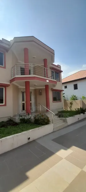 4bdrm House in Adjiringanor, Adjiriganor for sale
