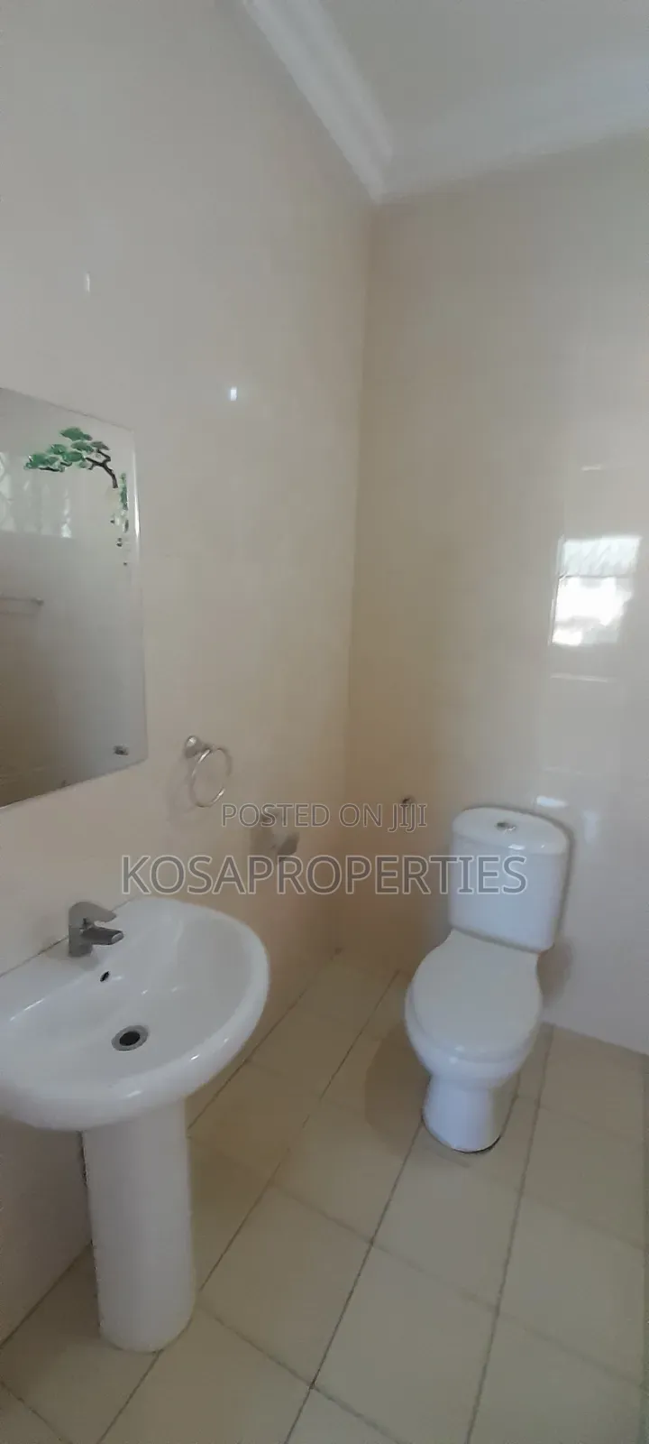 4bdrm House in Adjiringanor, Adjiriganor for sale
