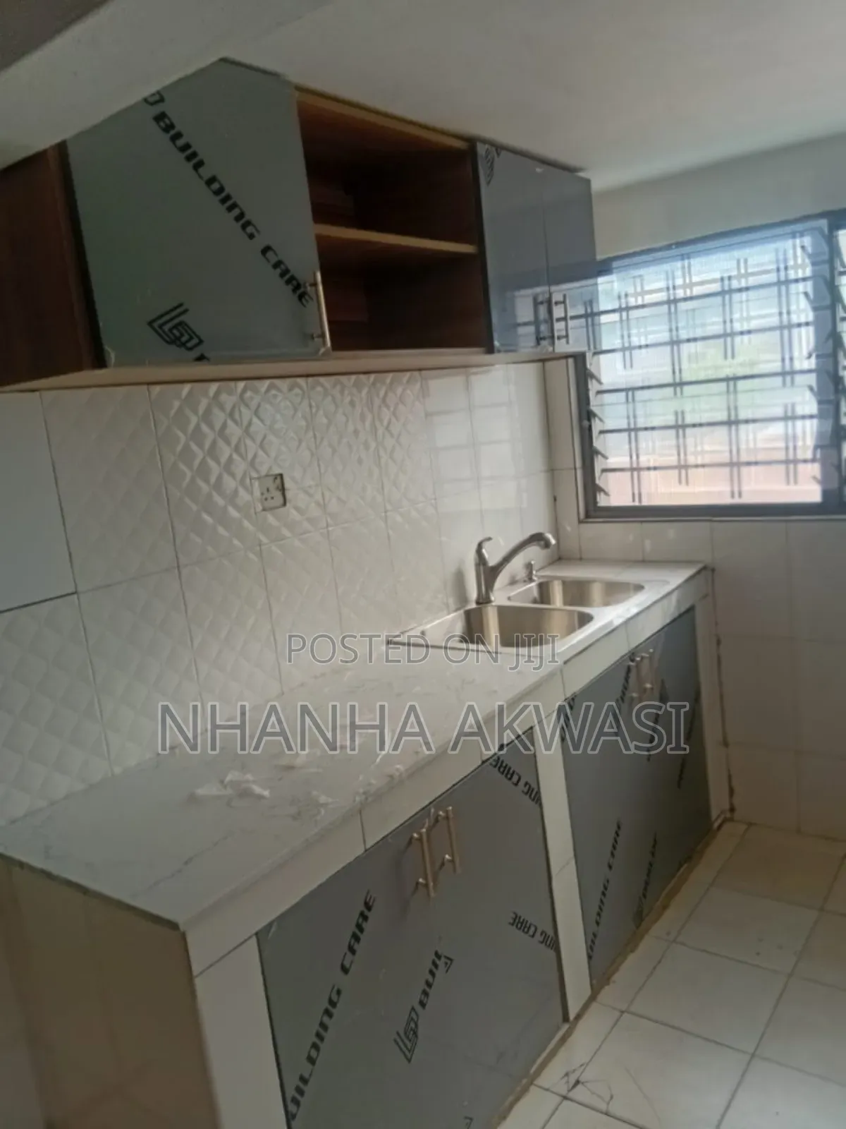 3bdrm House in Community 20, Tema Metropolitan for rent