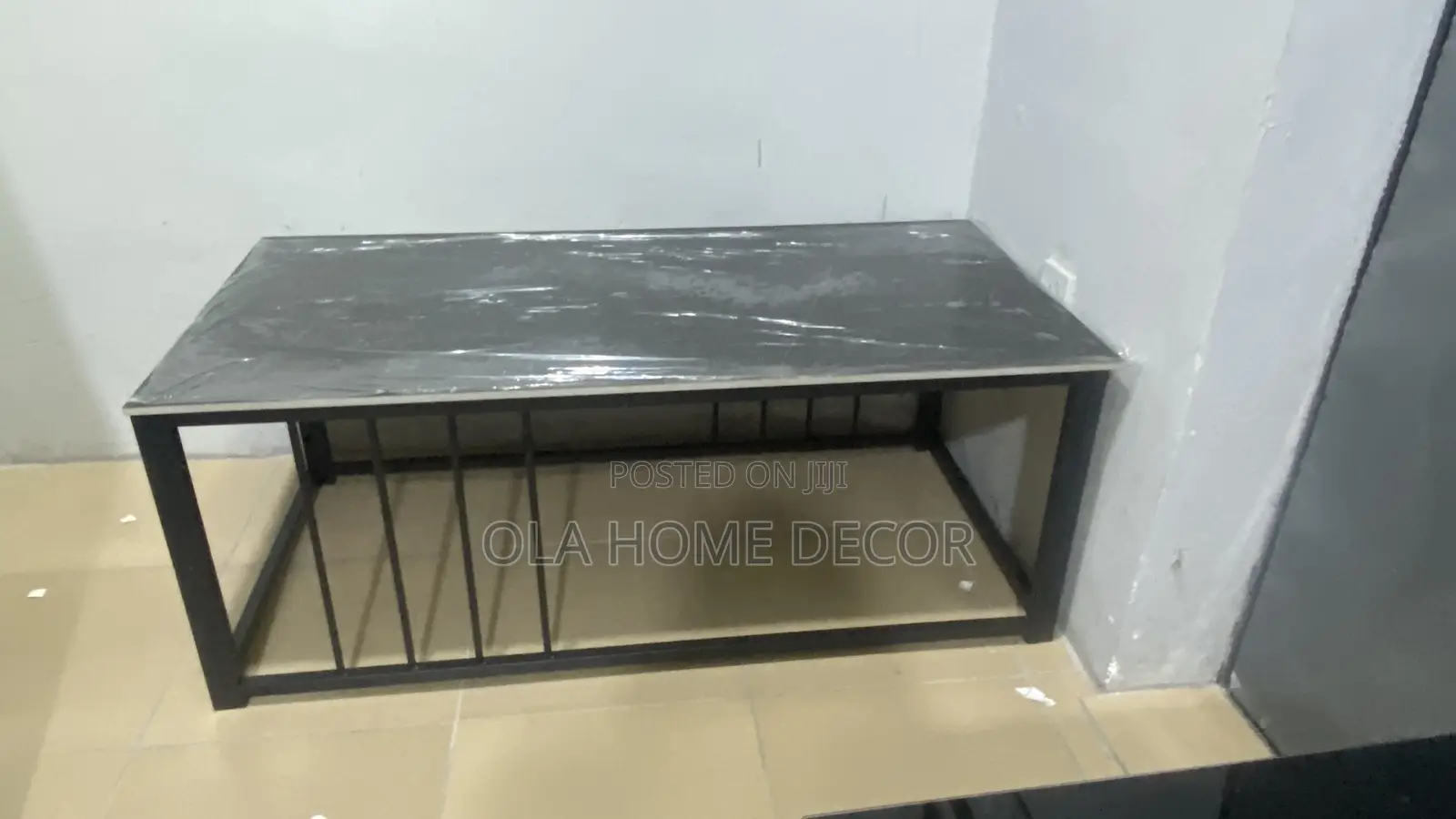 Center Table / Marble