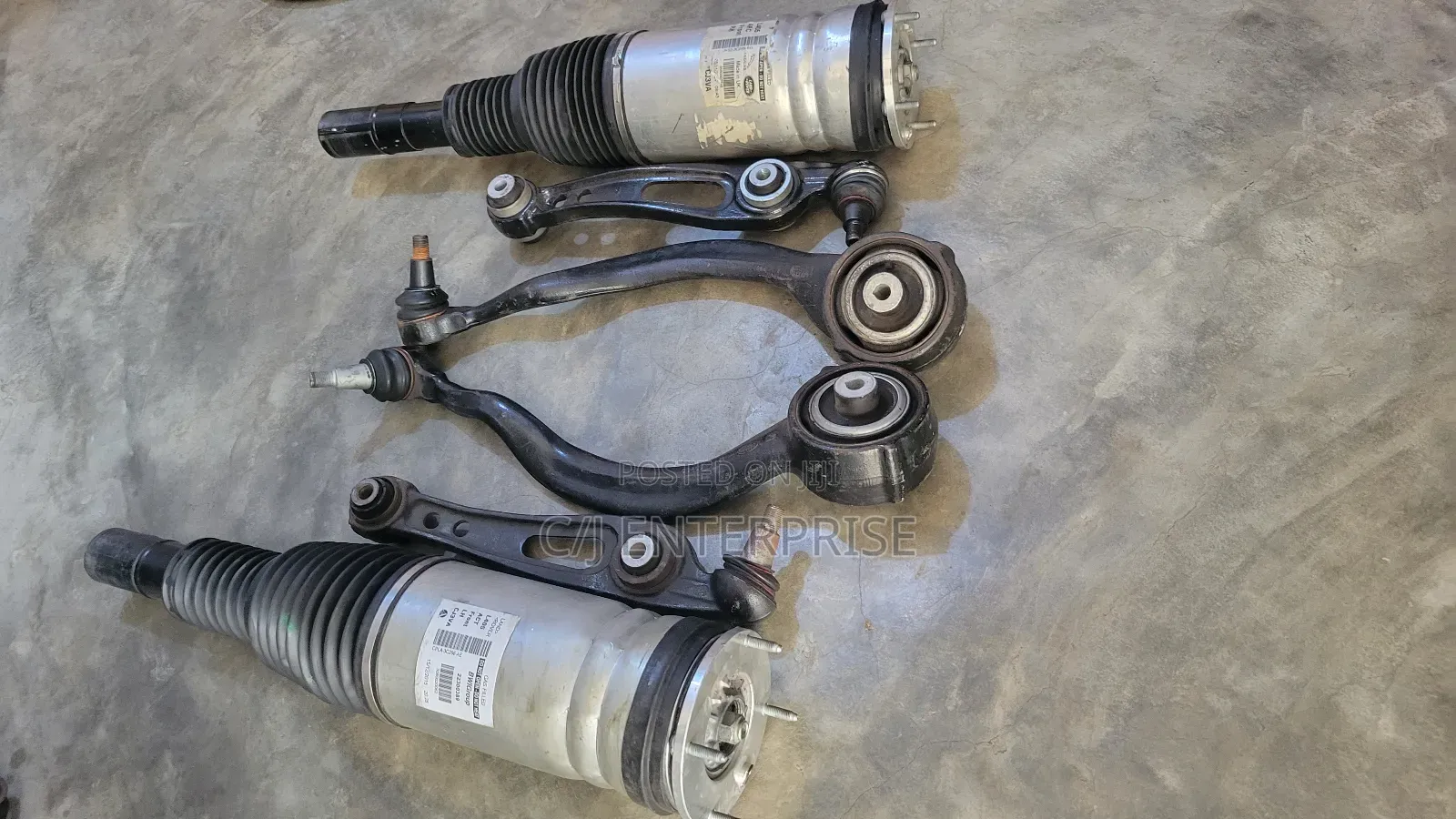 Range Rover Sports Front Shocks Lh Rh Absorbers and L/R Control Arms