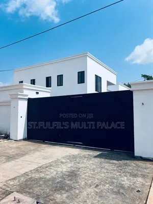 3bdrm Townhouse/Terrace in East Legon Trassco for sale