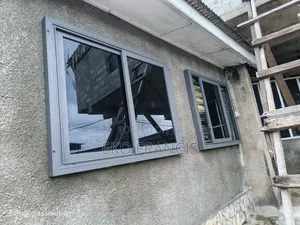 Sliding Window. Single Glazed