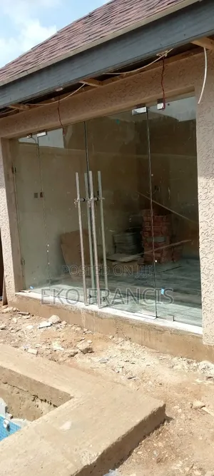 Frameless Glass Partition CGS