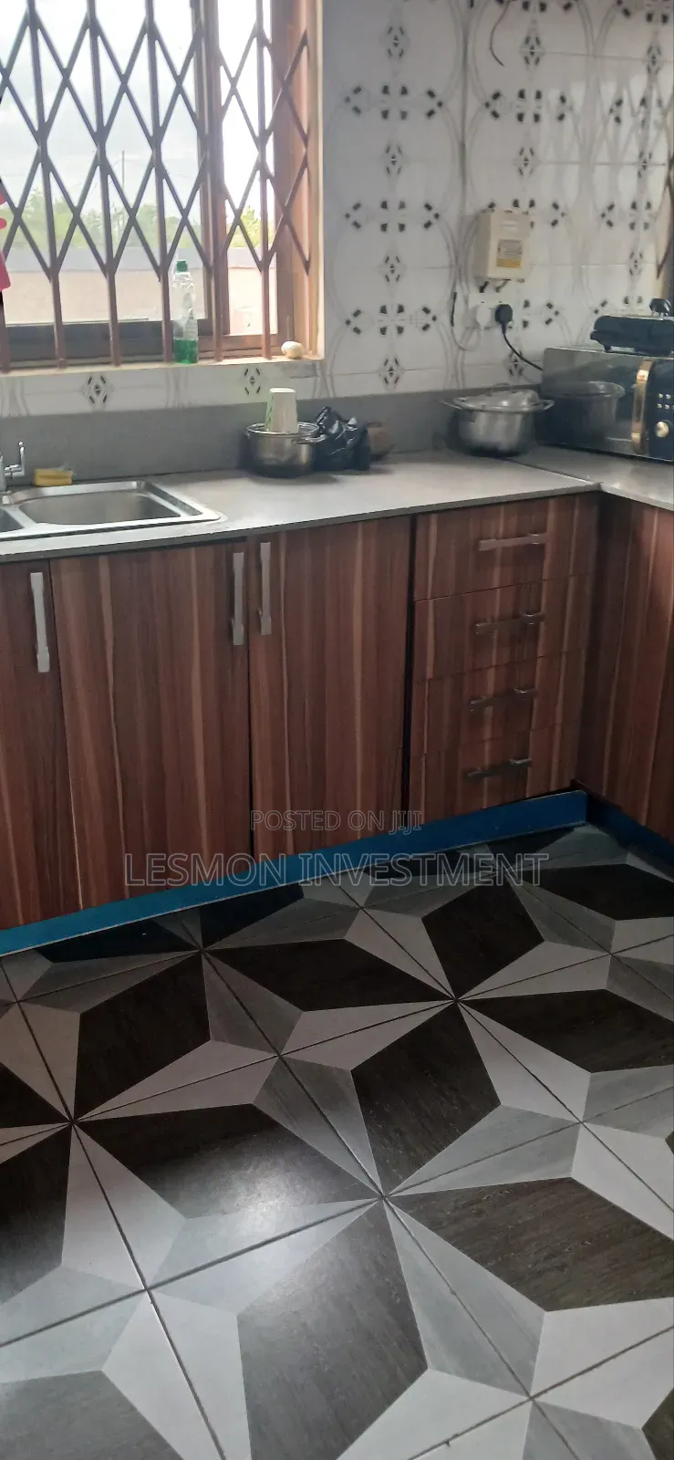 Furnished 3bdrm House in Amasaman for sale