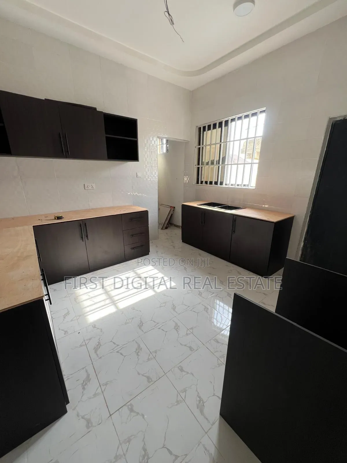 3bdrm Apartment in First Digital Real, Kasoa for sale