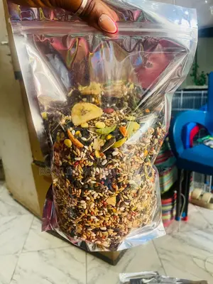 1 Kg Parrot Food