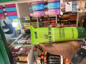 Tea Tree Facial Scrub