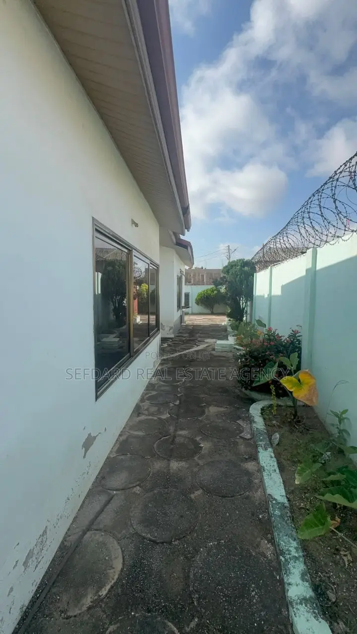 6bdrm House in Kasoa for sale