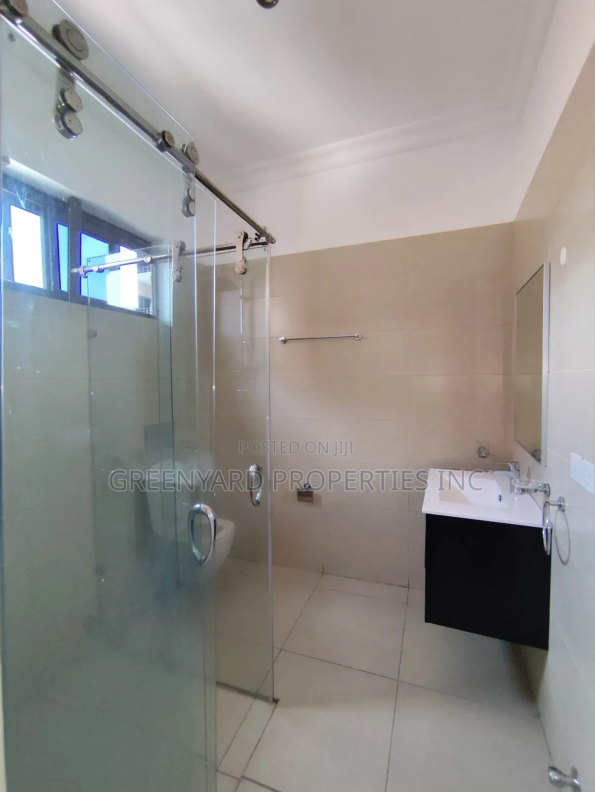 3bdrm House in American House, East Legon for rent