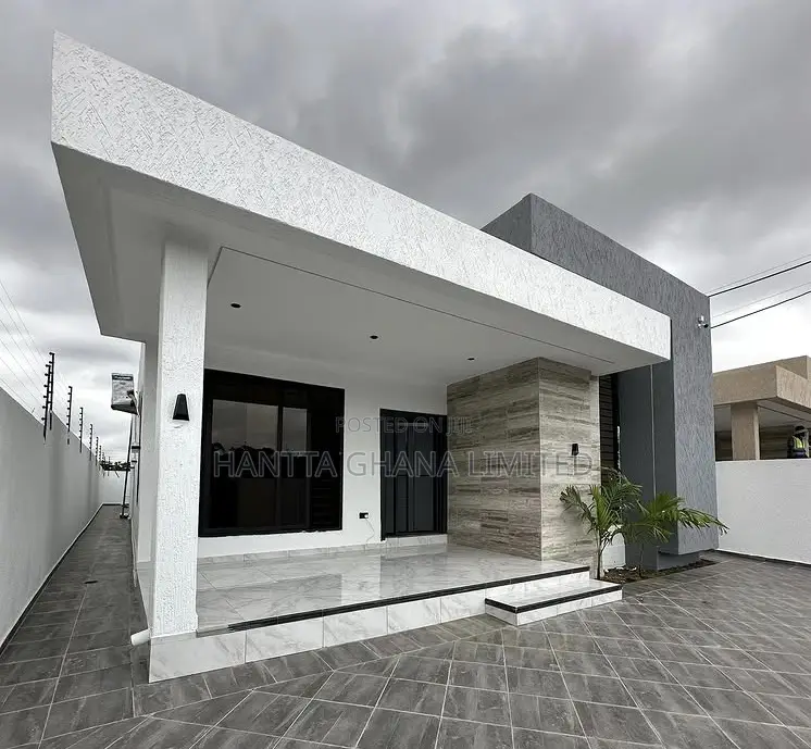 3bdrm House in Lake Side Estate for sale