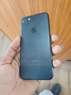 Apple iPhone 7 32 GB Black
