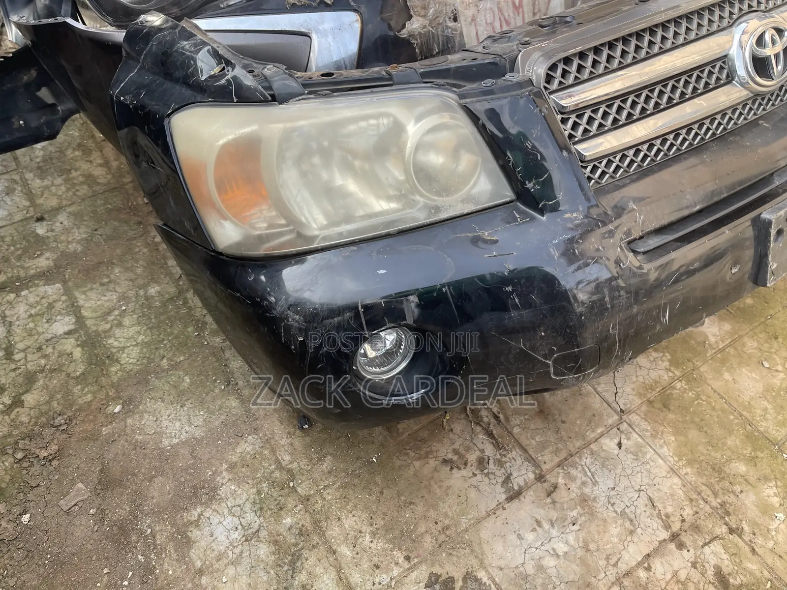Toyota Highlander 2005 Fronts Cut Available