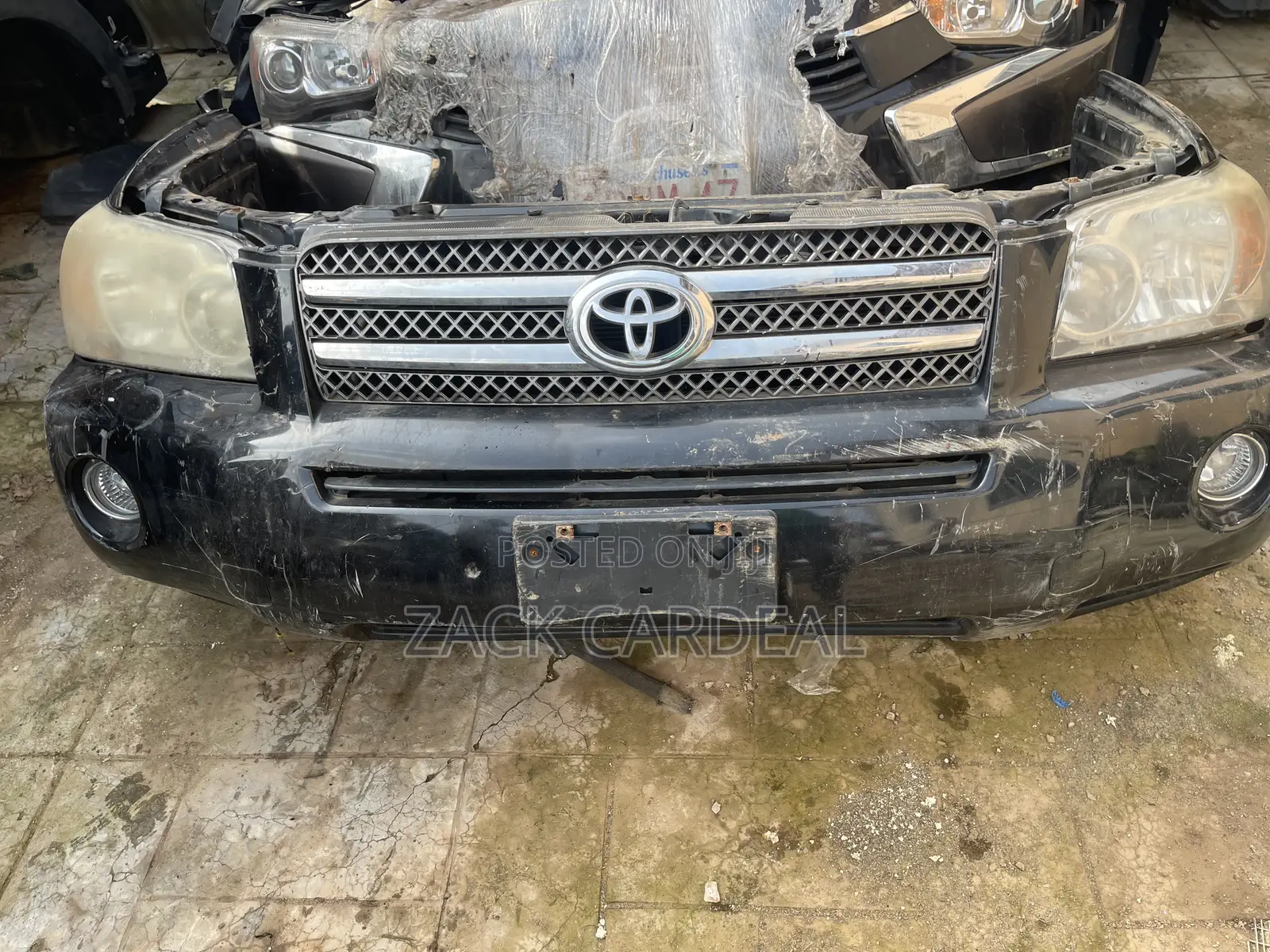 Toyota Highlander 2005 Fronts Cut Available
