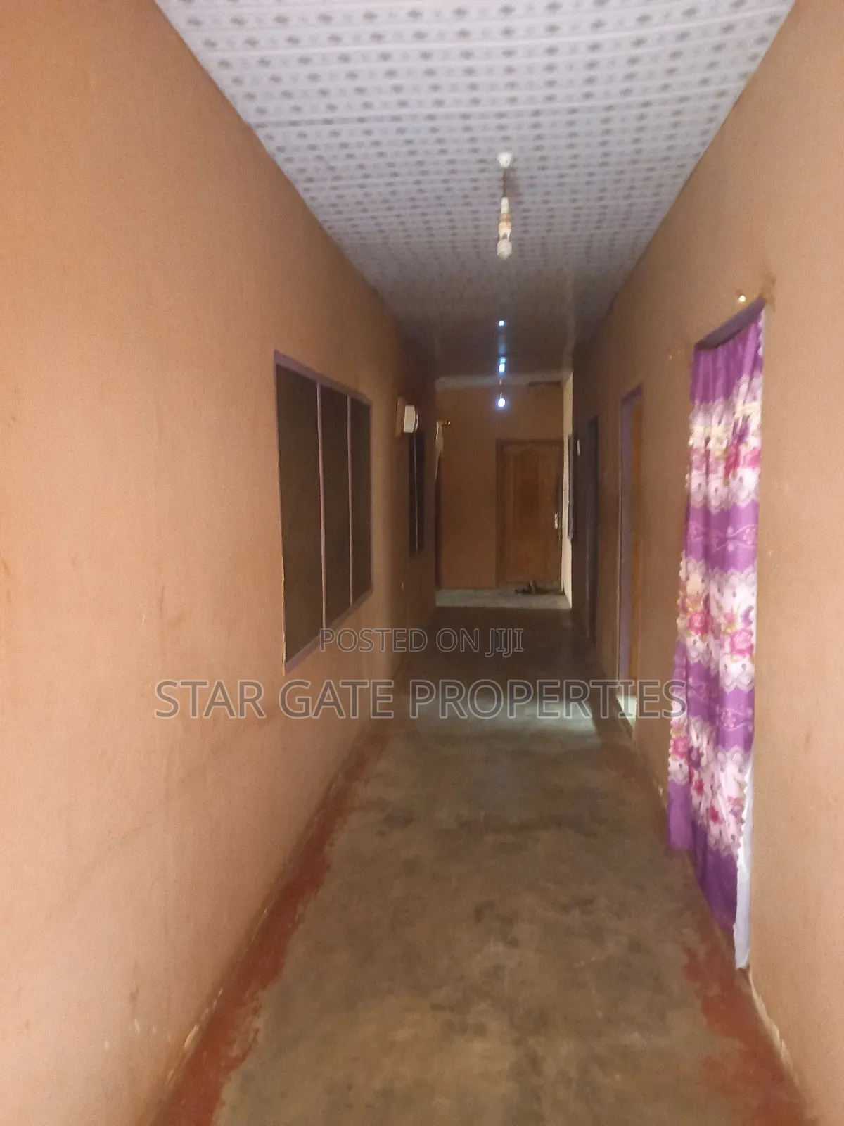 7bdrm House in Mampongteng Dumanafo, Kumasi Metropolitan for sale