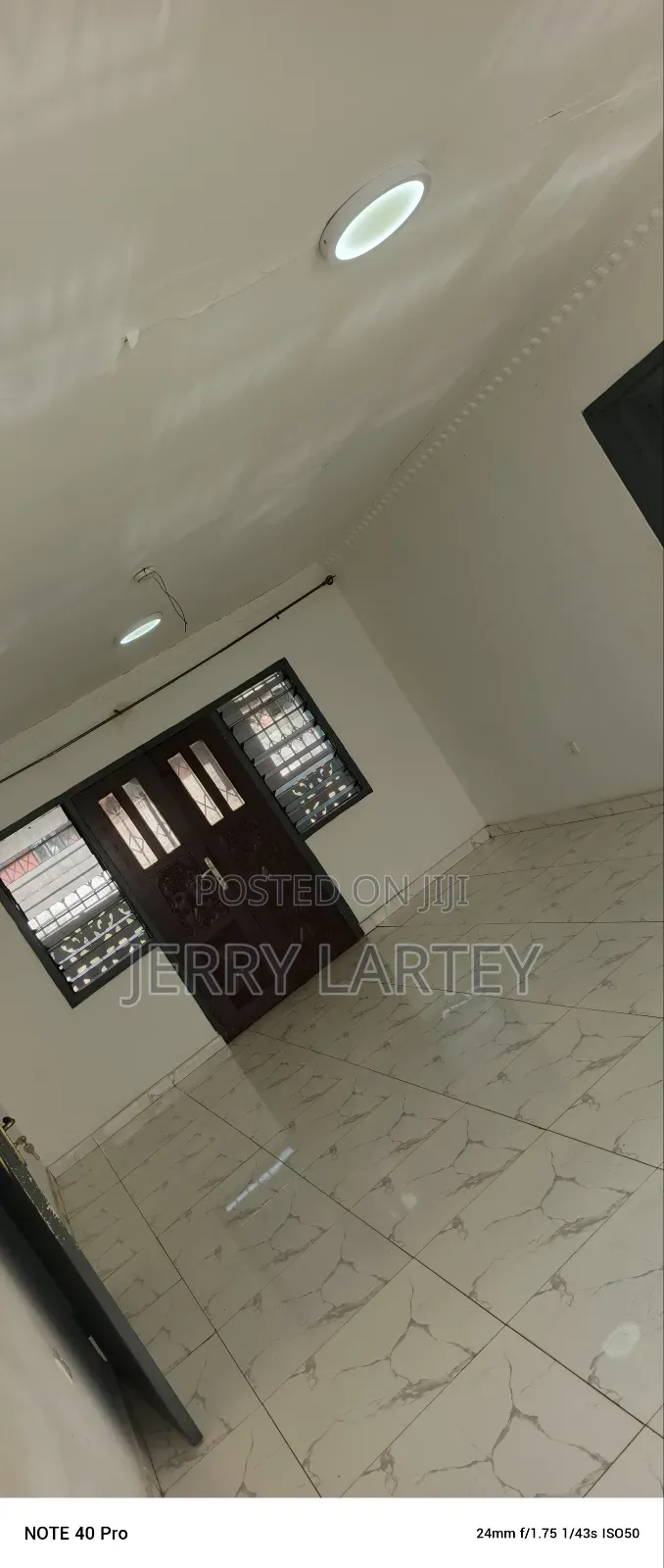 Mamprobi 4 Bedrooms 2 Toilet Bathroom