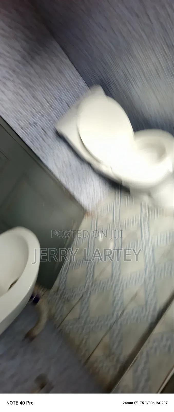 Mamprobi 4 Bedrooms 2 Toilet Bathroom