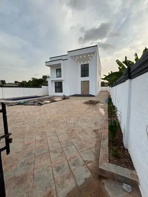 Executive 5 Bedroom Duplex House For Sale