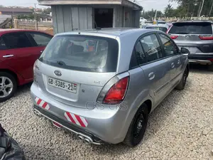 Kia Rio 2010 Silver