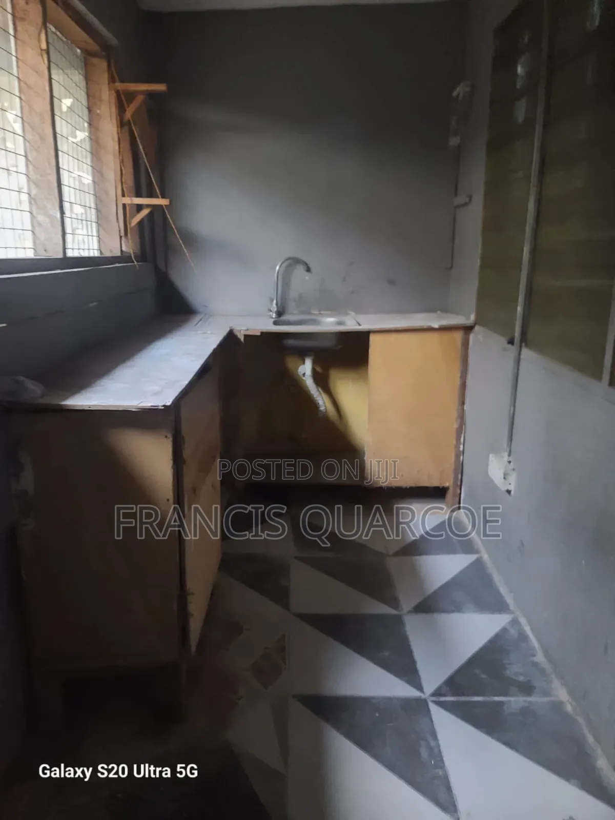 1bdrm Room & Parlour in Paradise Estates, Pillar 2 for rent