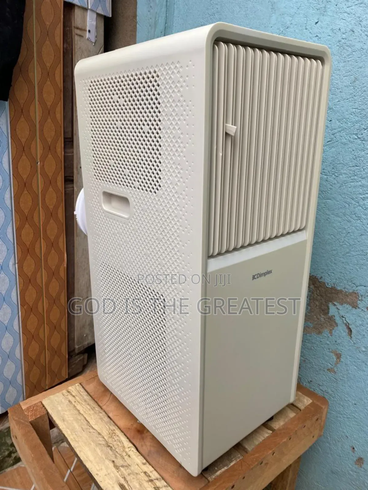 Dimplex Modern 3.0hp Air Conditioner With Wifi Connection