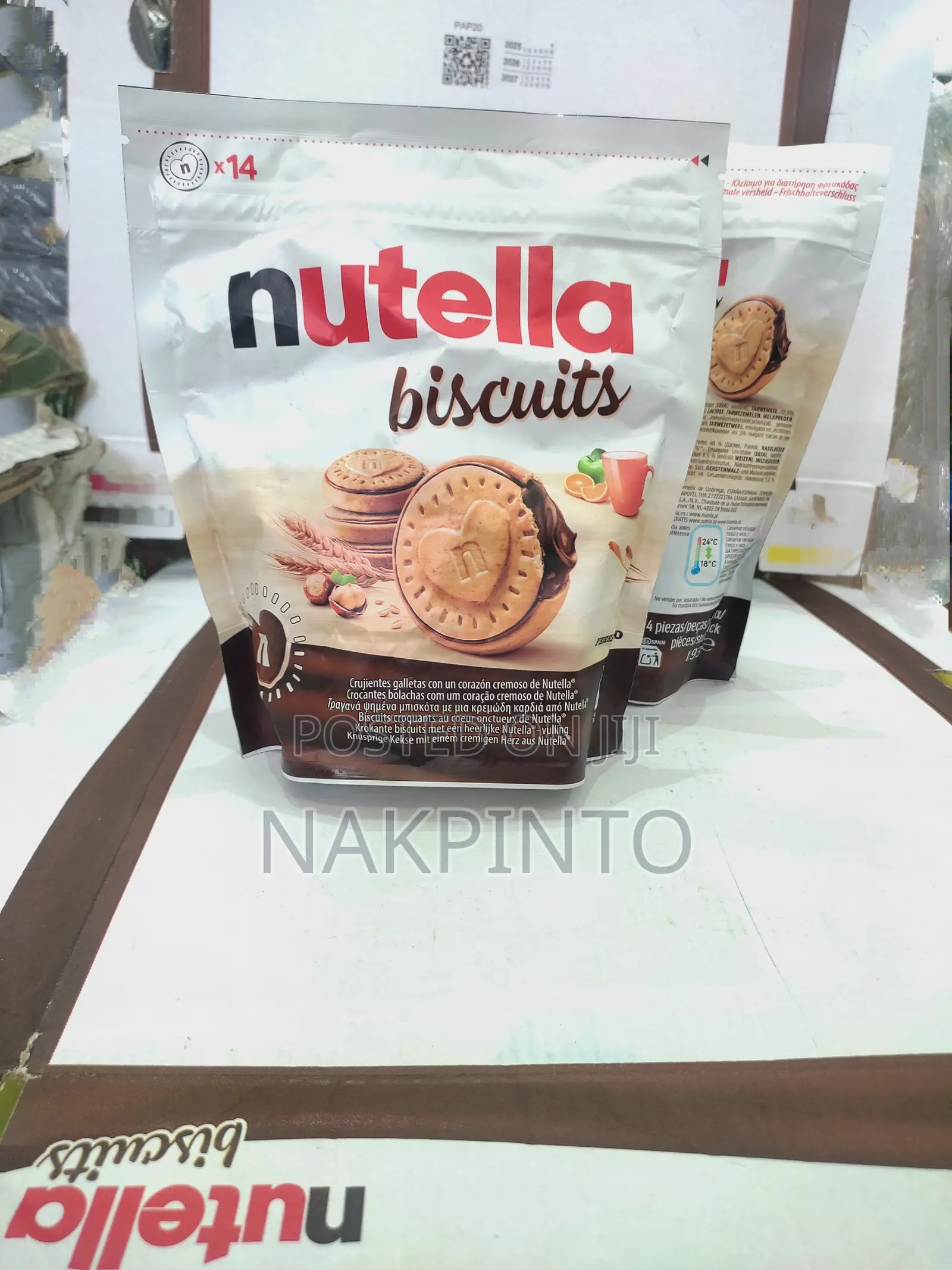 Nutella Biscuit (14x, 193g) in Resealable Bag With a Cream Spread