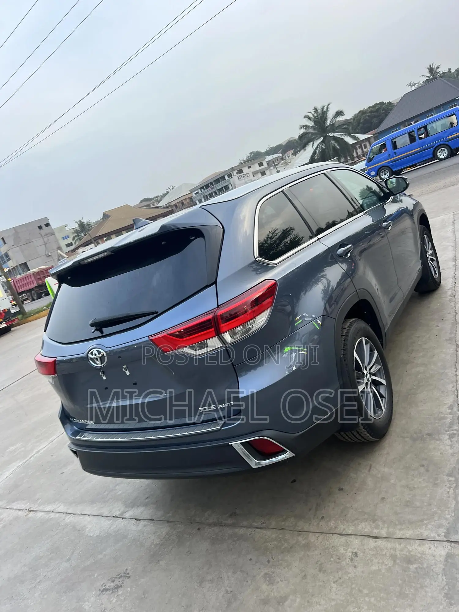 Toyota Highlander XLE 2019 Gray