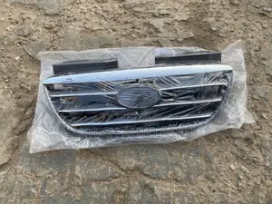 Hyundai Elantra 2007-2011 Front Grille / Top Shells